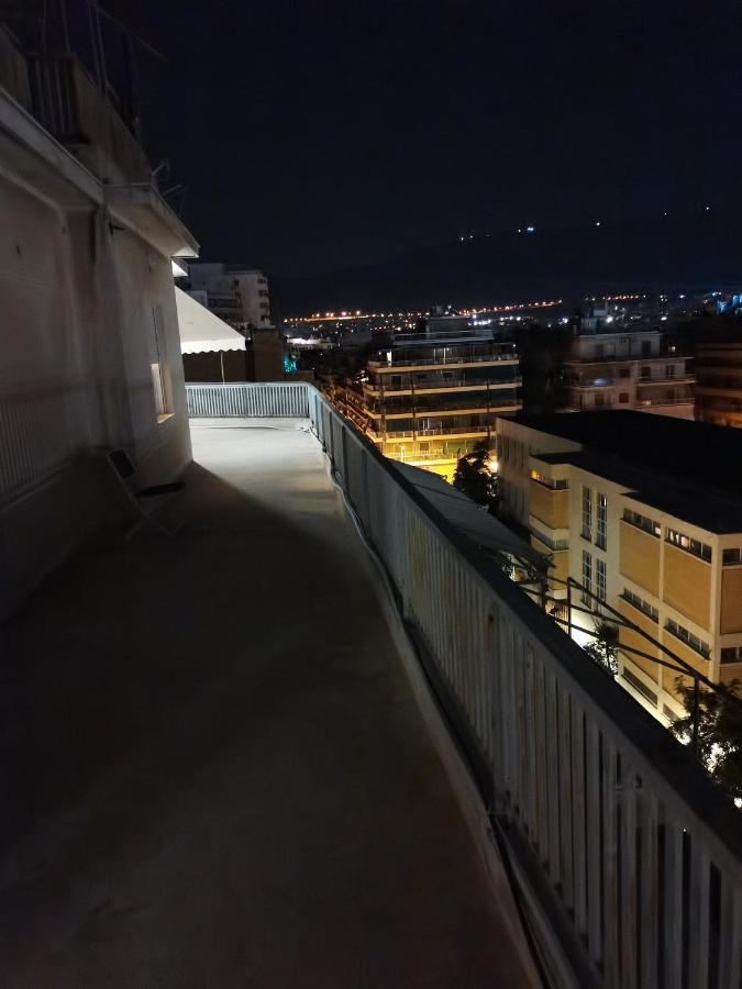 Penthouse Spacious W Super Wifi & Terrace, 2 Min From Metro Афины Экстерьер фото